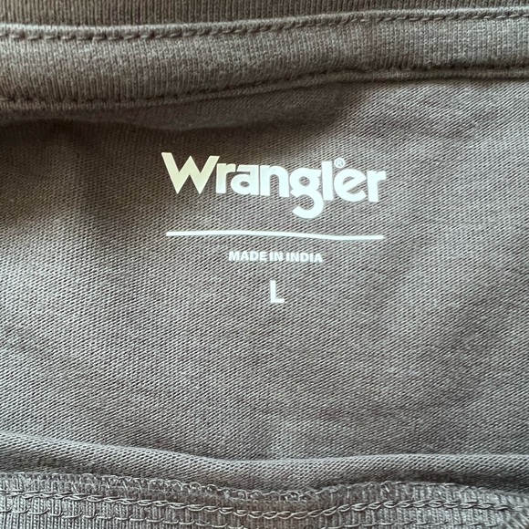 Wrangler “space cowboy” crop top, Large - Picture 4 of 6